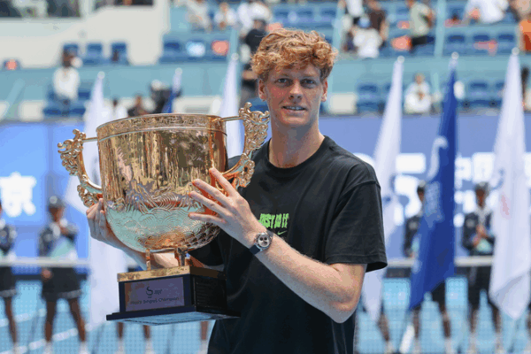 Italian Star Sinner Serves Up 21st Title in Beijing Italian_Star_Sinner_Serves_Up_21st_Title_in_Beijing