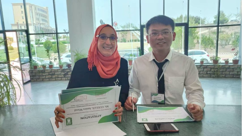 Magic_Needles_Shine__Chinese_Acupuncture_Brings_Hope_in_Algeria