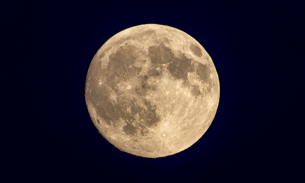 Mid-Autumn Magic: Moonlit Moments Across the Chinese Mainland Mid_Autumn_Magic__Moonlit_Moments_Across_the_Chinese_Mainland
