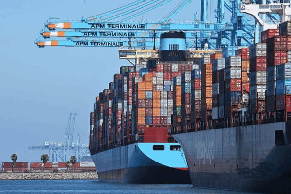 China to Charge New Port Fees on U.S. Ships 🚢💸 China to Charge New Port Fees on U.S. Ships 🚢💸