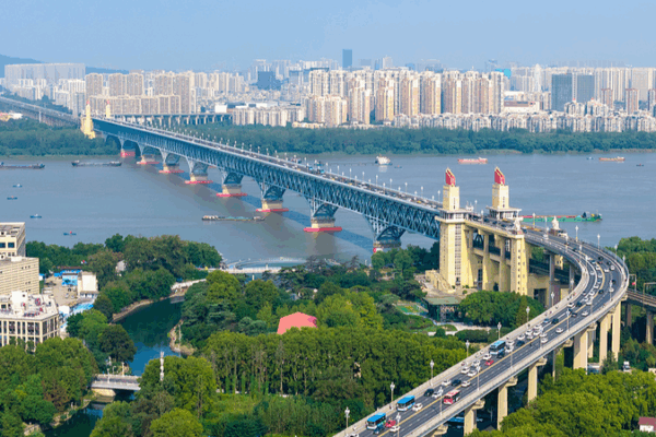 Nanjing’s Yangtze River Bridge: China’s Double-Deck Engineering Wonder Nanjing_s_Yangtze_River_Bridge__China_s_Double_Deck_Engineering_Wonder video poster