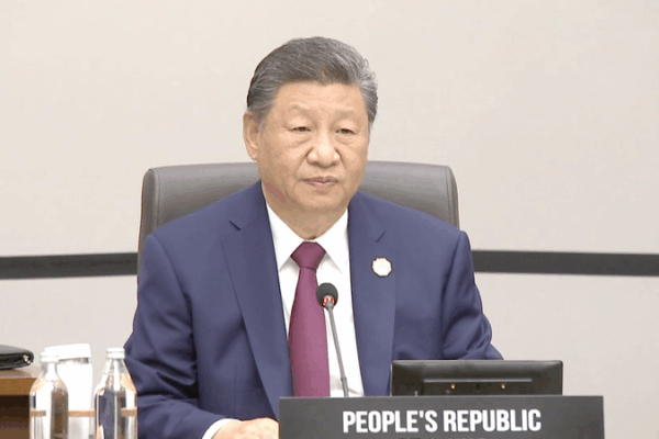 Watch Xi Kick Off 32nd APEC Economic Leaders’ Meeting in Gyeongju video poster