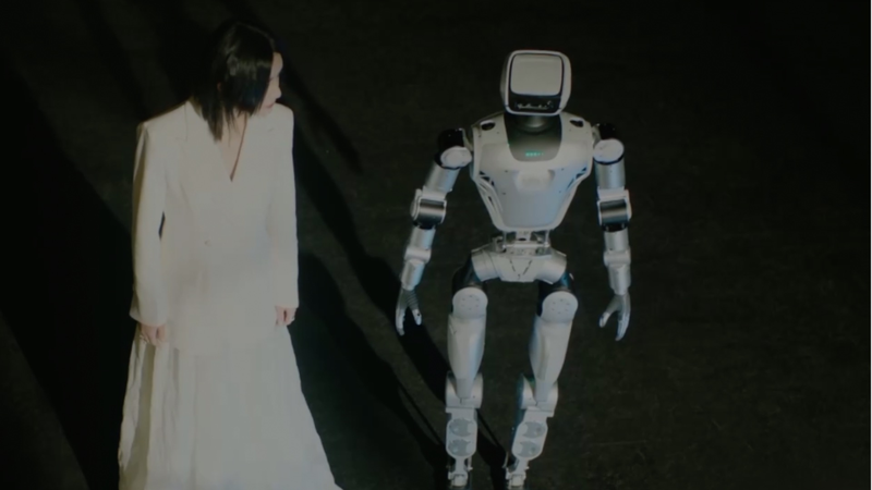 Robots Meet Ancient Bronzes at CMG’s Mid-Autumn Gala Robots_Meet_Ancient_Bronzes_at_CMG_s_Mid_Autumn_Gala video poster