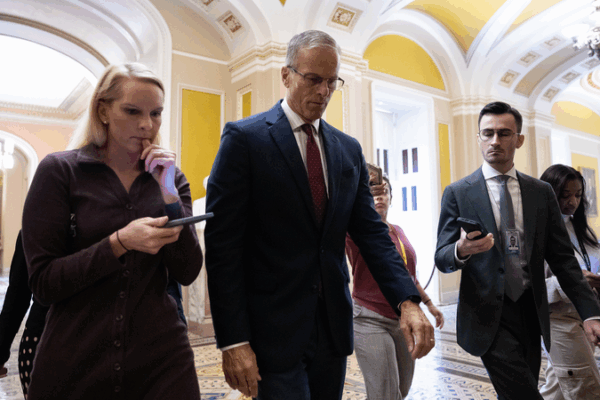 Senate_Votes_to_Scrap_Trump_s_Global_Tariffs