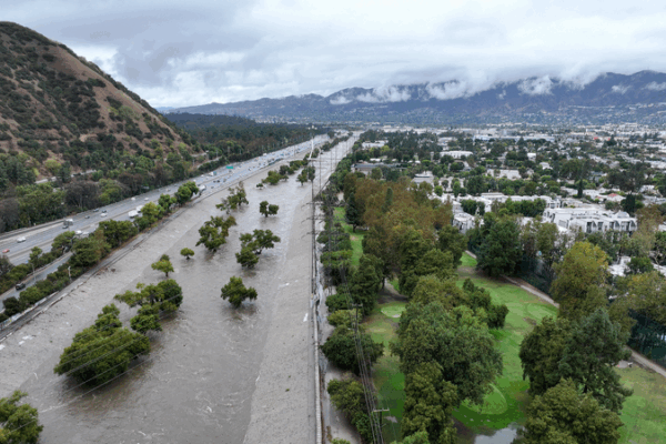 Severe Storms Soak Southwest California: Flash Flood Risks Rise Severe_Storms_Soak_Southwest_California__Flash_Flood_Risks_Rise