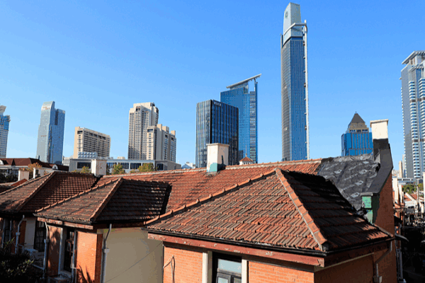 Shanghai_s_People_Centered_Lane_Renewal__From_Night_Soil_to_Smart_Streets