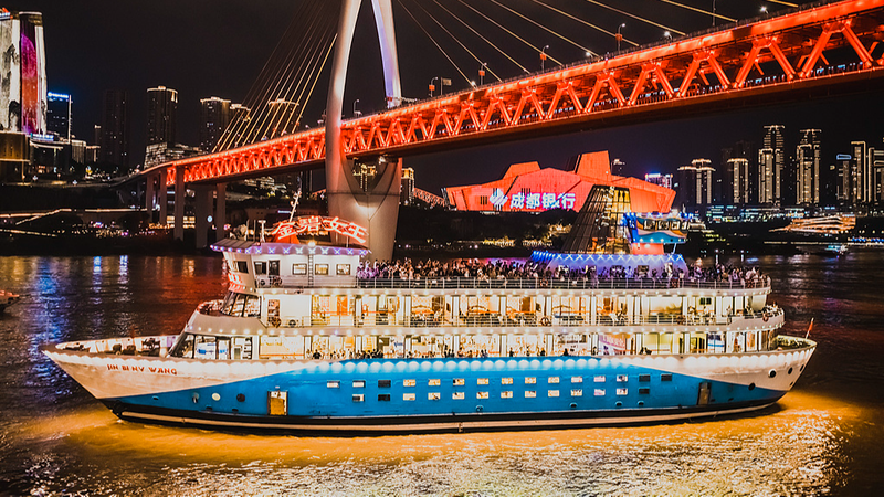Super Golden Week: China’s Nationwide Spending & Culture Extravaganza Super_Golden_Week__China_s_Nationwide_Spending___Culture_Extravaganza