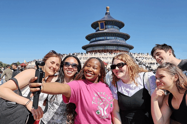 Visa-Free Visits to Chinese Mainland Soar 48% in Q3 2025 Visa_Free_Visits_to_Chinese_Mainland_Soar_48__in_Q3_2025
