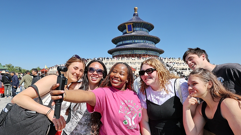 Visa_Free_Visits_to_Chinese_Mainland_Soar_48__in_Q3_2025