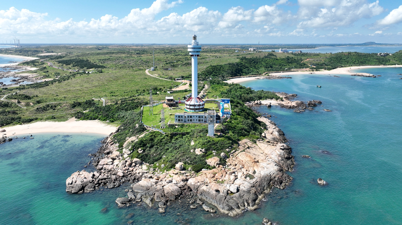 Mulantou Lighthouse: From Fishermen’s Beacon to Hainan’s Must-See Spot Mulantou Lighthouse: From Fishermen’s Beacon to Hainan’s Must-See Spot