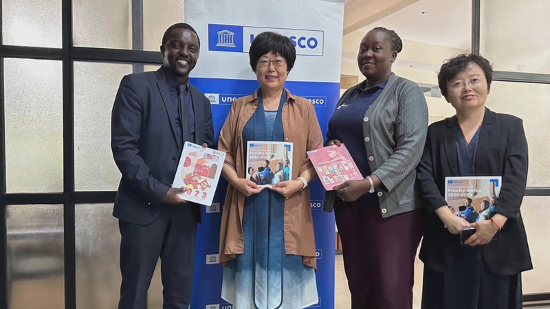 Ai Xiaoya Handbook Empowers Girls’ Health Education in Africa 💪🌍 Ai Xiaoya Handbook Empowers Girls' Health Education in Africa 💪🌍 video poster