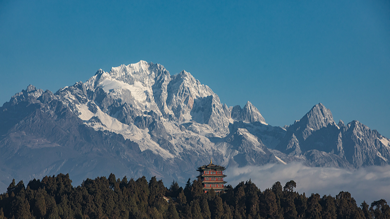 Yulong_Snow_Mountain__Majestic_Peaks_and_Sacred_Landscapes video poster