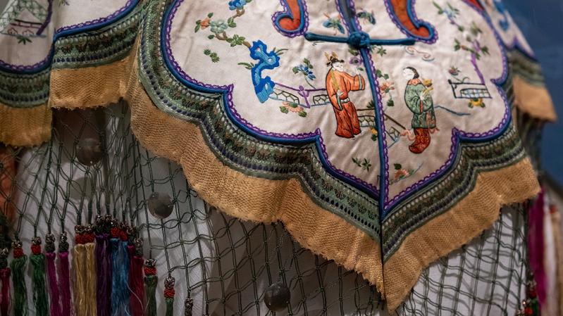 Yunjian Cloud Collar: Ancient Artistry Woven in Clouds Yunjian_Cloud_Collar__Ancient_Artistry_Woven_in_Clouds