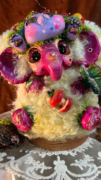 47FLZRRVPLNM0TO17R3Z - News for amigos, by amigos CuriCure’s Curly-Haired Elephant Toys: Healing Power in Play video poster