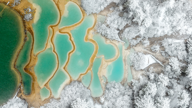 5SCDAH8X91TBSTUMCL2W - News for amigos, by amigos Jiuzhaigou’s First Snow Turns UNESCO Park into a Winter Wonderland