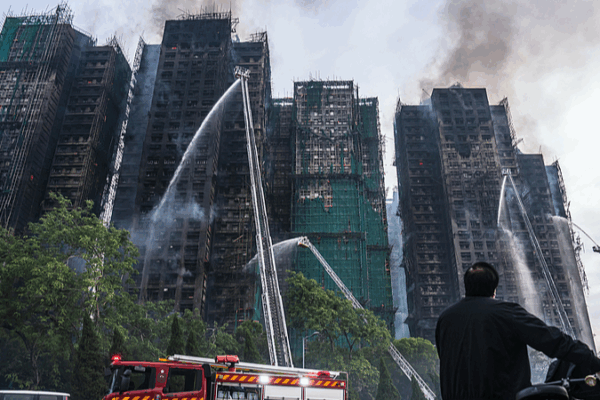 Rescue Race: Hong Kong Battles Wang Fuk Court Blaze 🔥