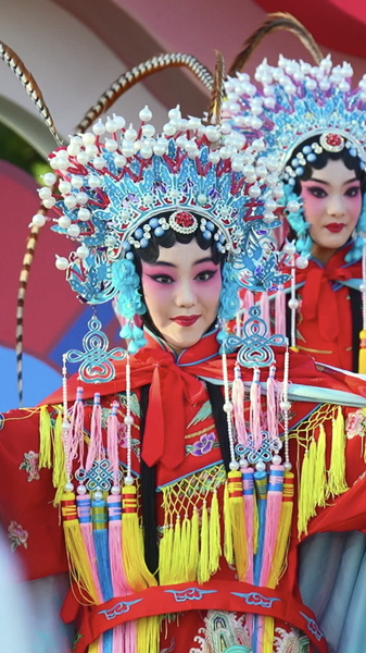 CMG_Premieres__New_Voices_of_the_Young_Phoenix__Children_s_Opera_Gala video poster