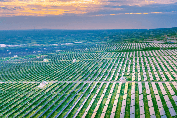 China_Charges_Ahead_on_Clean_Energy_as_US_Clings_to__Hoax__Myths