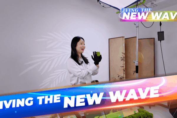 China_s_Livestream_Shopping_Boom_Redefines_E_Commerce_Future video poster