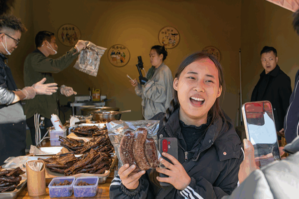 _Chinese_People_s_Economy__Goes_Global_with_China_N_Strategy