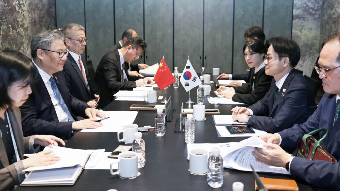 Chinese_mainland_and_ROK_ministers_team_up_to_stabilize_supply_chains