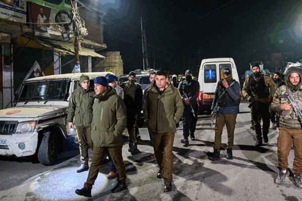 Deadly_Kashmir_Police_Station_Blast_Kills_9__Injures_Dozens
