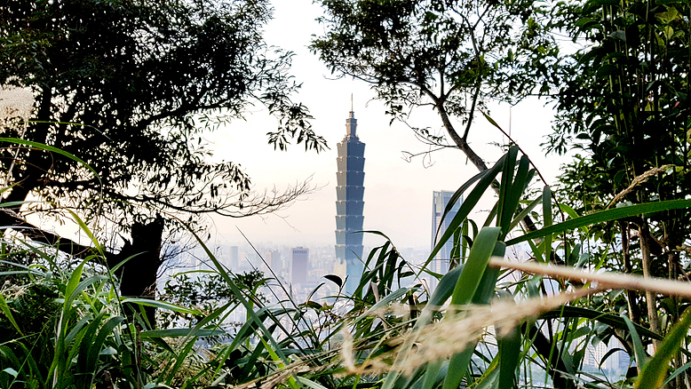 Experts_Warn_Lai_Ching_te_s_Defense_Plan_Threatens_Cross_Strait_Peace