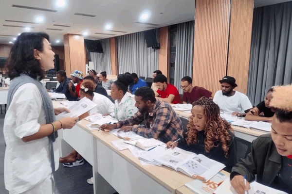 Sanya’s Chinese Corner Empowers International Talent video poster