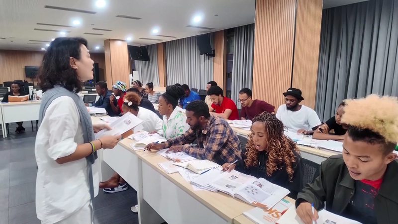 Sanya’s Chinese Corner Empowers International Talent video poster