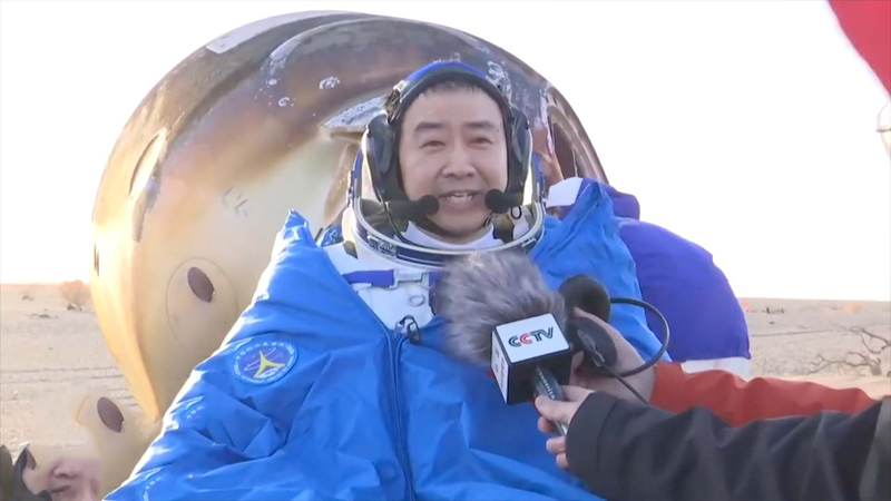 LLUY8SOQK50BW0GRC0QL - News for amigos, by amigos Shenzhou-20’s Chen Dong First Out of Return Capsule video poster
