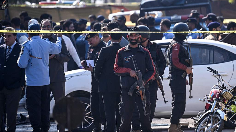 Pakistani_Taliban_Claims_Islamabad_Court_Bombing__12_Dead