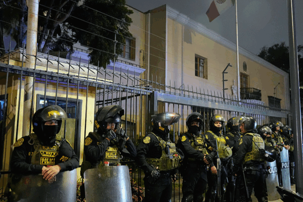 Peru_Severs_Ties_with_Mexico_After_Asylum_Row