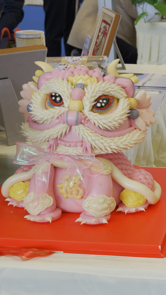 QGF6UDOOQQ07K6J72YRV - News for amigos, by amigos Shaanxi County’s TCM-Infused Steamed Bun Craze video poster