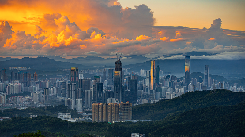 Skyline___Trails__Wutong_Mountain_Marathon_at_China_s_15th_National_Games video poster