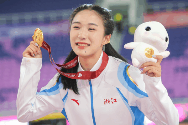 Teen_Sprinter_Chen_Yujie_Smashes_Asian_U20_Record_as_Li_Zeyang_Grabs_100m_Gold
