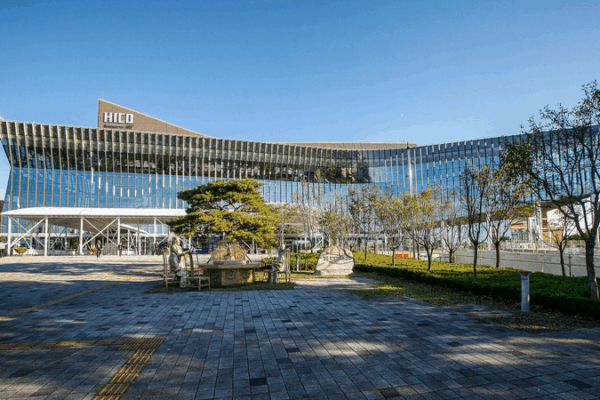 Xi’s APEC Message: Lighting the Path for Asia-Pacific Cooperation