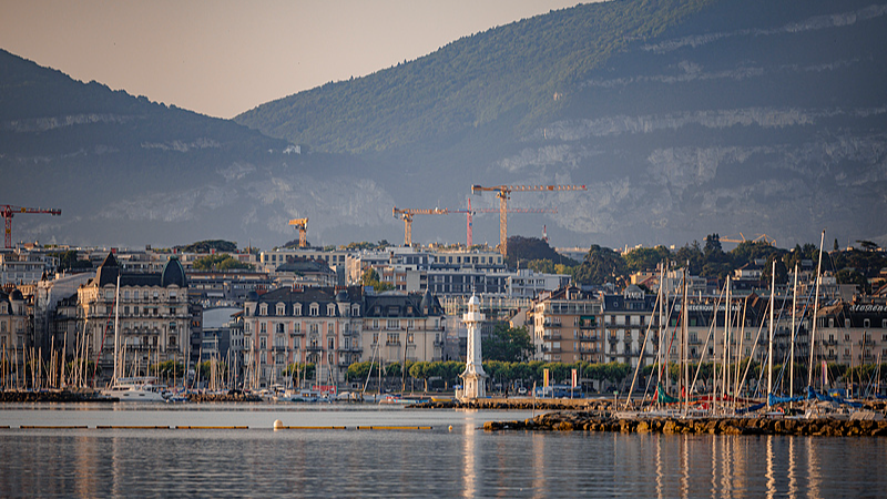 US_and_Ukraine_Meet_in_Geneva_for_28_Point_Peace_Talks_poster - News for amigos, by amigos US_and_Ukraine_Meet_in_Geneva_for_28_Point_Peace_Talks video poster