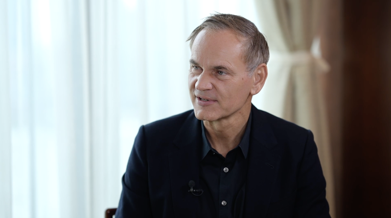 VW_CEO_Blume_on_China_s_EV_Race__Competitors___Partners_poster - News for amigos, by amigos VW_CEO_Blume_on_China_s_EV_Race__Competitors___Partners video poster