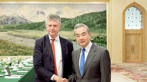 Wang_Yi_Urges_Britain_to_Embrace_Positive__Pragmatic_China_Policy