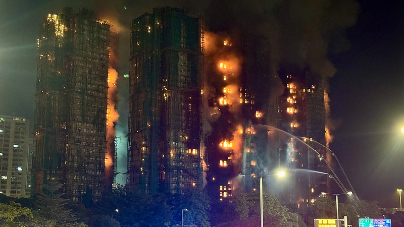 Xi_Jinping_Urges_All_Out_Rescue_After_Fatal_Tai_Po_Fire_in_Hong_Kong - News for amigos, by amigos Xi_Jinping_Urges_All_Out_Rescue_After_Fatal_Tai_Po_Fire_in_Hong_Kong