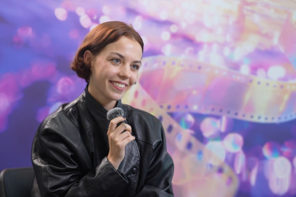 'Nino' Star Salomé Dewaels Thrilled by Chinese Fans' Enthusiasm video poster