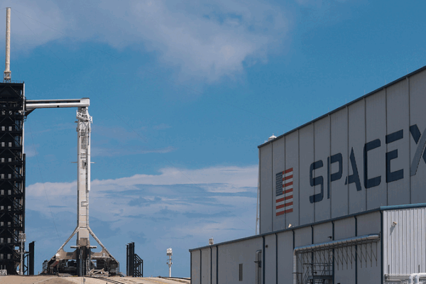 SpaceX’s Falcon 9 Launches Another Batch of Starlink Satellites video poster