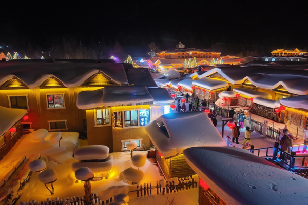 Winter Wonderland: Snow Town’s Iconic ‘Mushroom Houses’ Draw Crowds