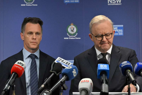 Australia_Considers_Tougher_Gun_Laws_After_Bondi_Beach_Shooting