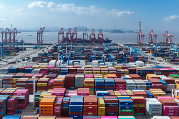 Beyond_Rivalry__Chinese_Mainland_s__1T_Trade_Surplus_Explained