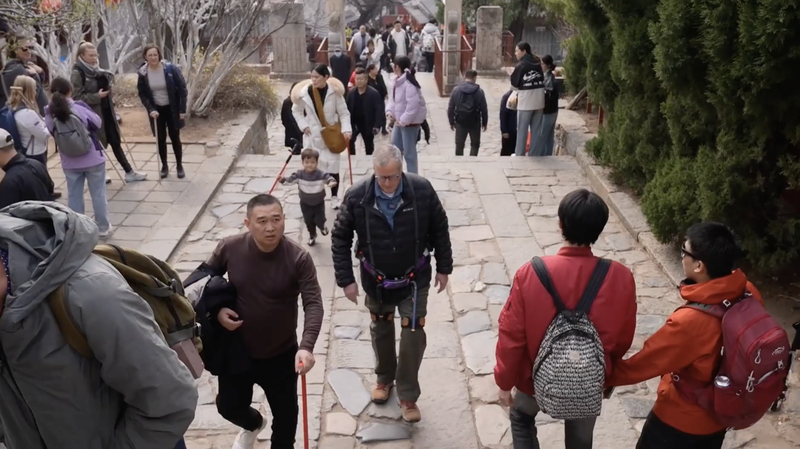 Chinese_Mainland_Ramps_Up_Advanced_Tech_in_2025_poster - News for amigos, by amigos Chinese_Mainland_Ramps_Up_Advanced_Tech_in_2025 video poster