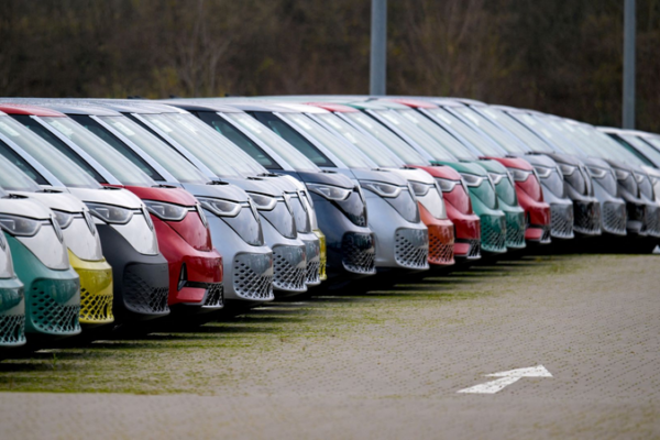 EU_Hits_the_Brakes_on_2035_Car_Emissions_Ban