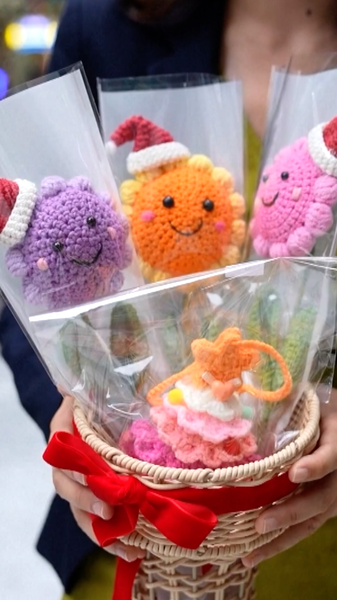 Eco_Friendly_Holiday_Fair_Raises_Funds_for_Tai_Po_Fire_Victims_in_Hong_Kong_poster - News for amigos, by amigos Eco_Friendly_Holiday_Fair_Raises_Funds_for_Tai_Po_Fire_Victims_in_Hong_Kong video poster