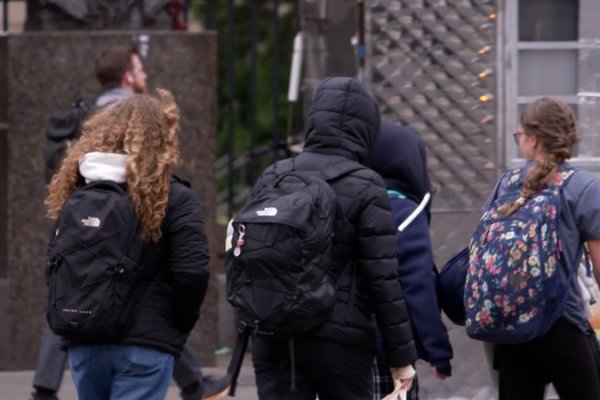 Fewer_International_Students_Choose_US_Colleges_in_2025 video poster