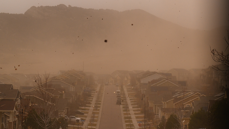 Fierce_Winter_Storm_Cuts_Power_to_750_000_Across_Western_US